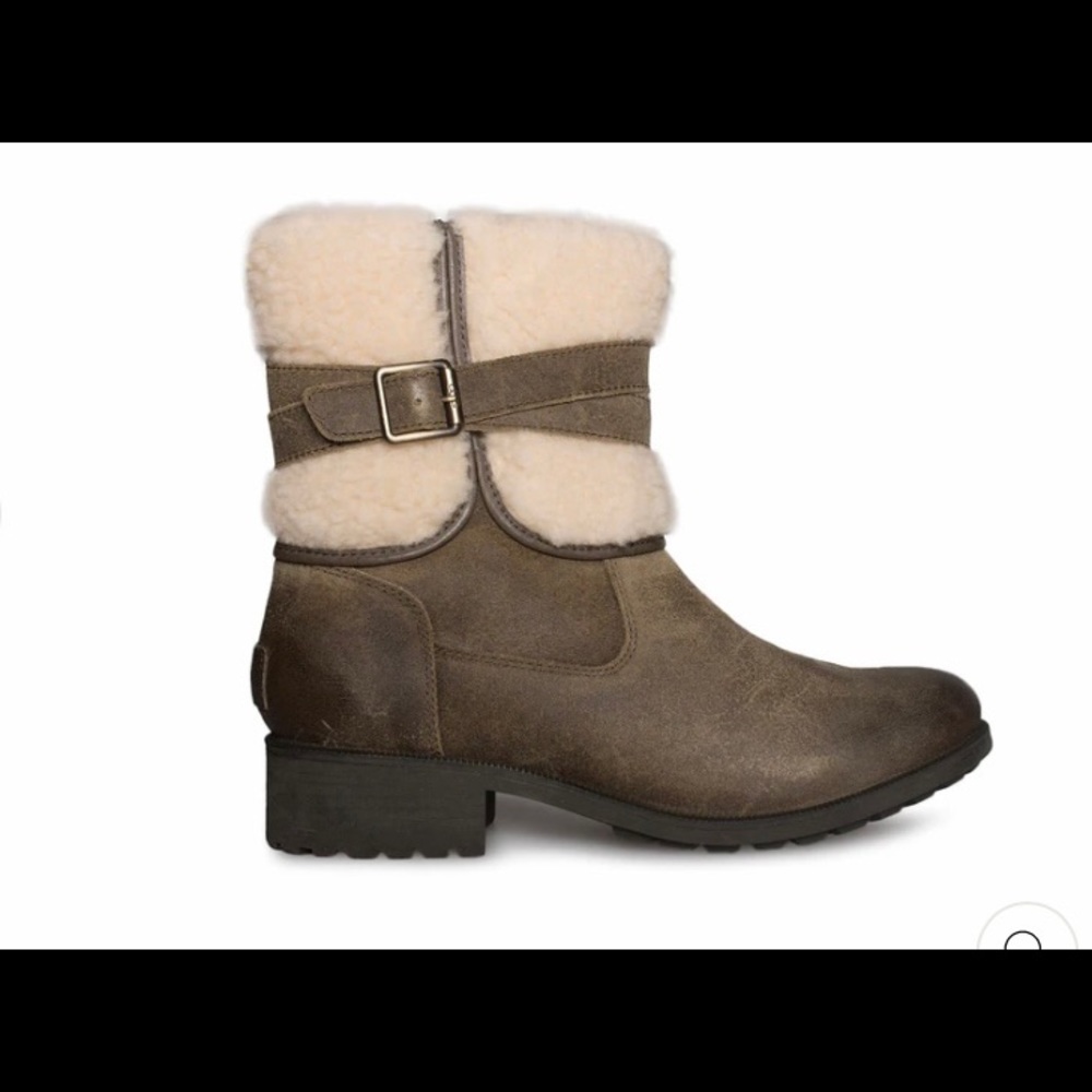 🆕 NWOB BLAYRE IV UGG BOOTS
